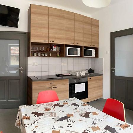 Toronyi Vendeghaz Hotel Bagian luar foto