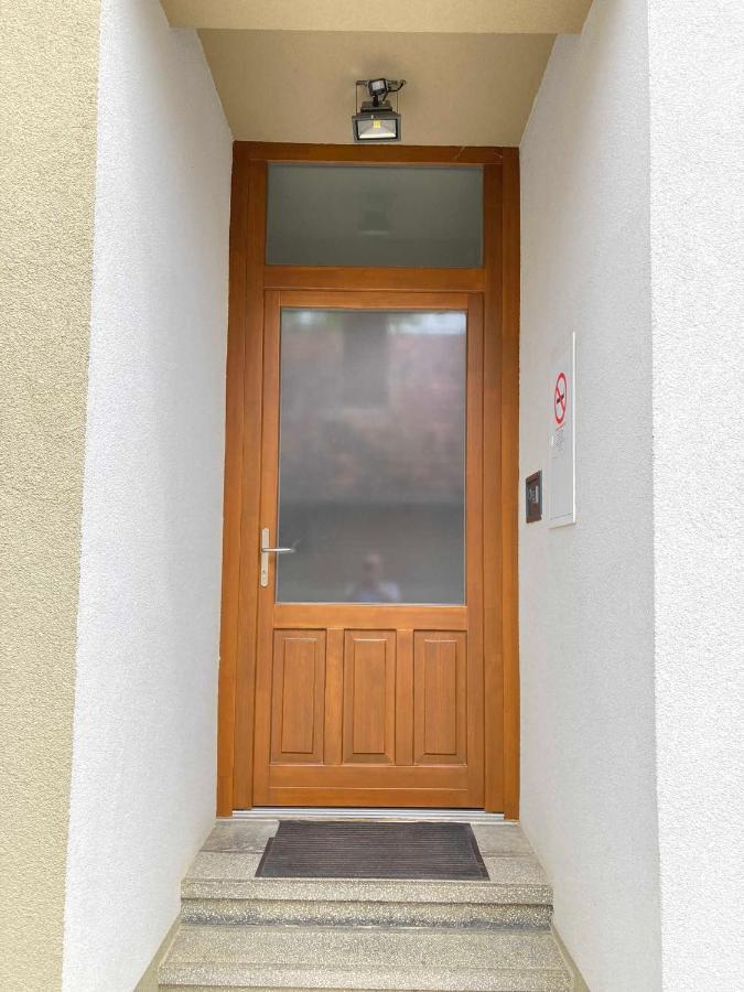 Toronyi Vendeghaz Hotel Bagian luar foto