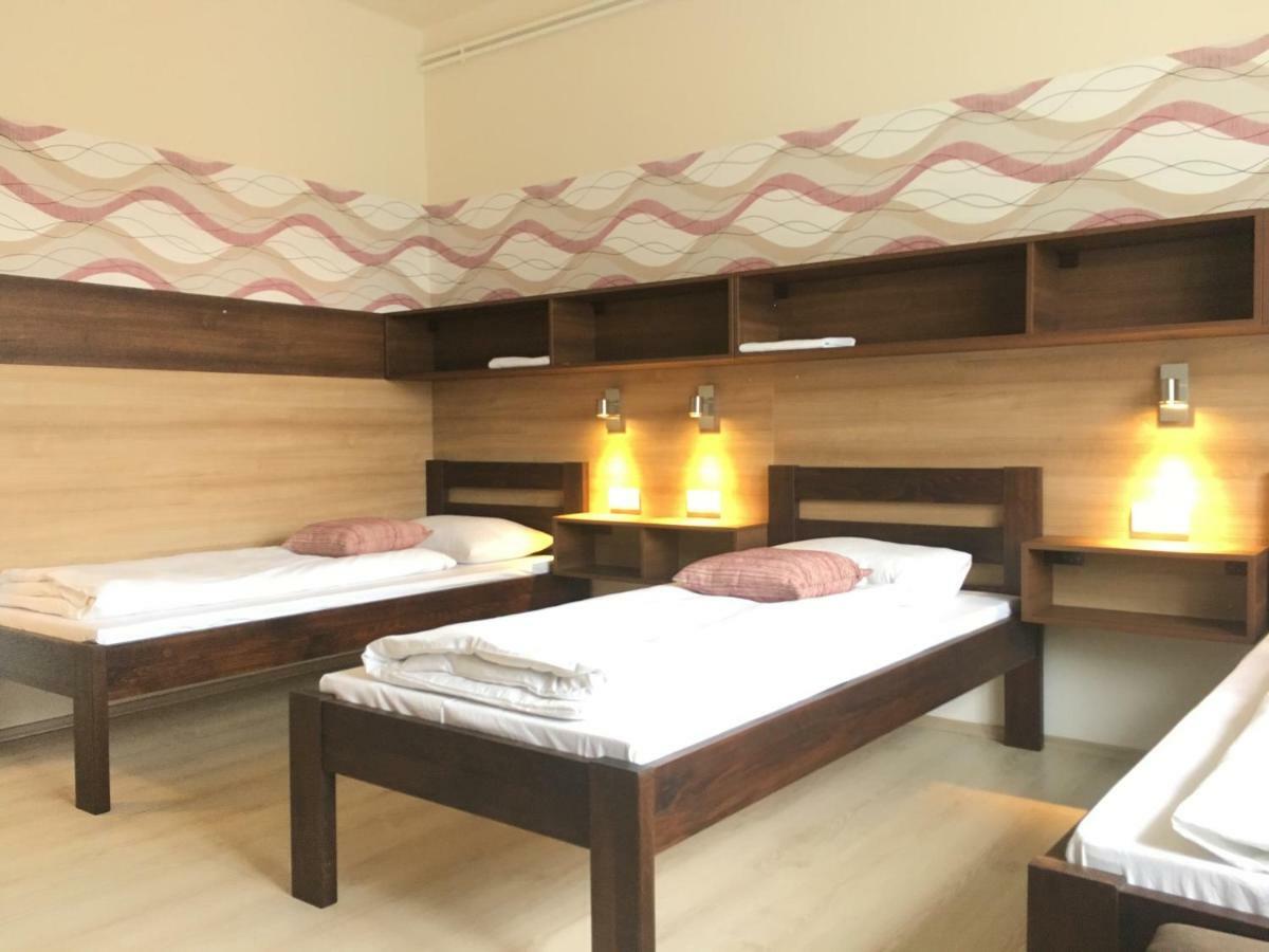 Toronyi Vendeghaz Hotel Bagian luar foto